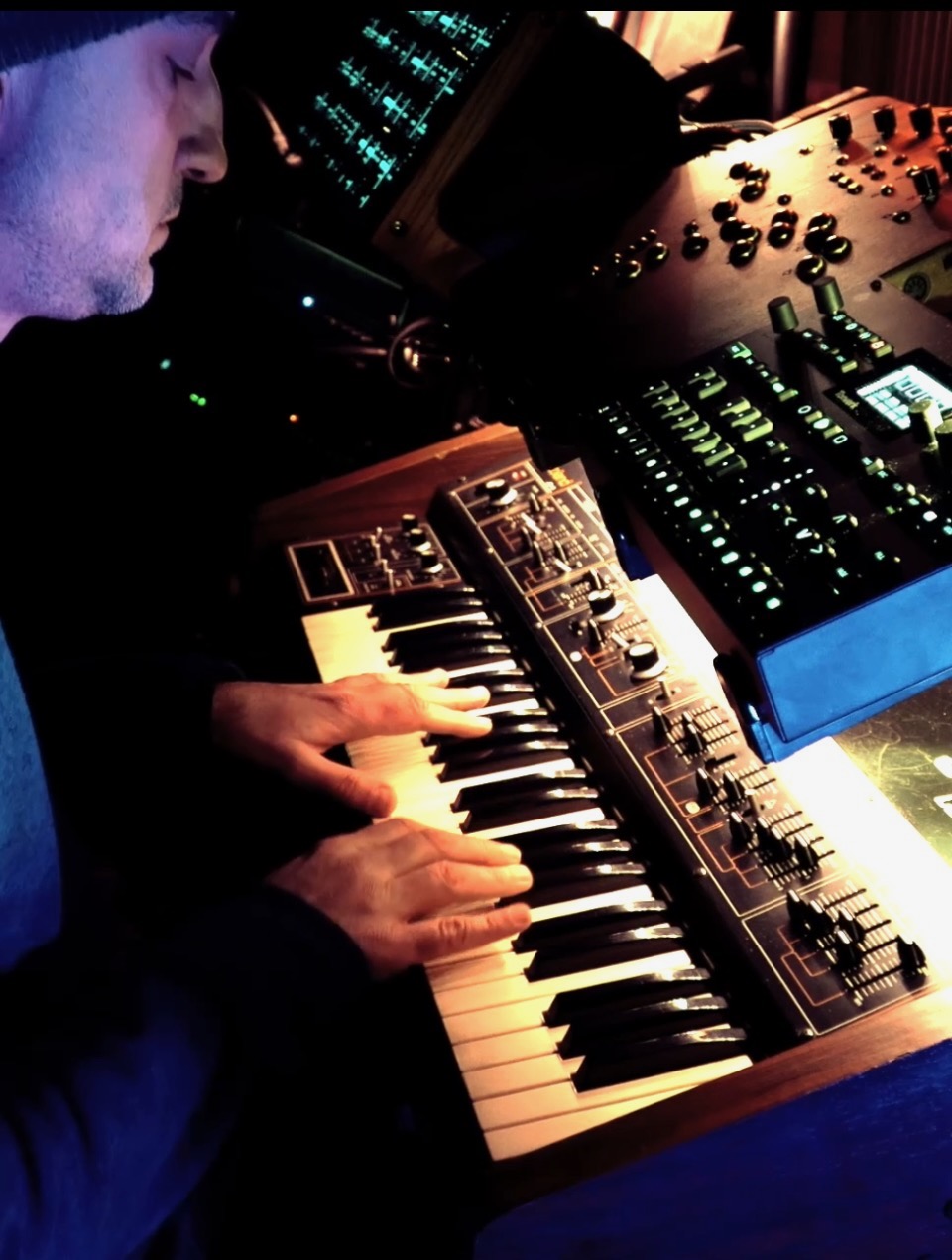 Overhead synth view
